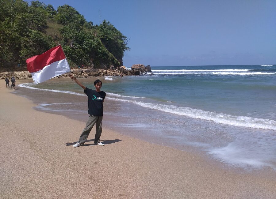 Pantai Pangi, Blitar